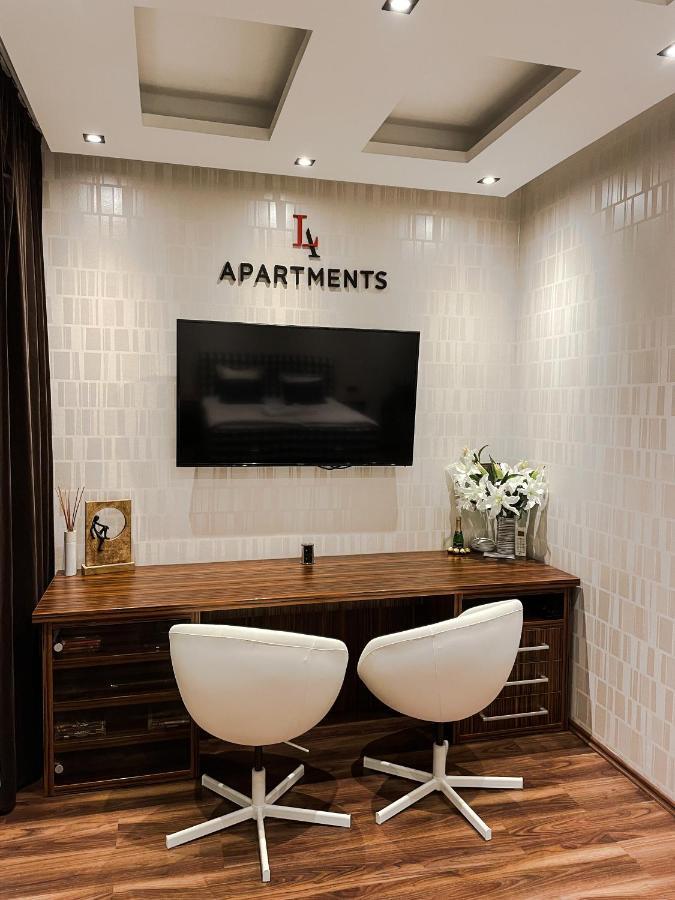 Apartment Lupacova プラハ エクステリア 写真