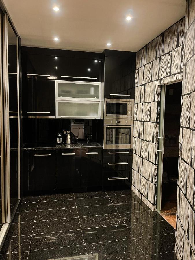 Apartment Lupacova プラハ エクステリア 写真
